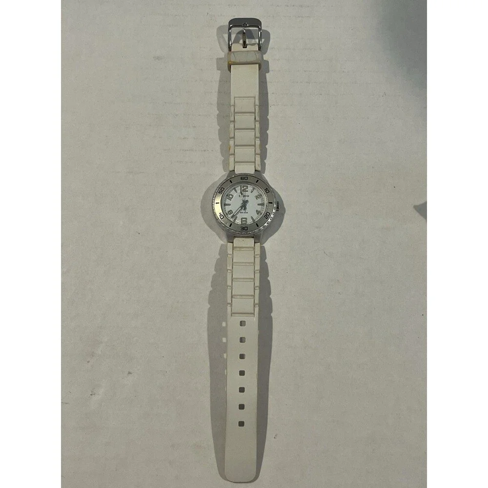 Casio LRW-200H White Analog Dive Style Watch 50M Battery Needed
